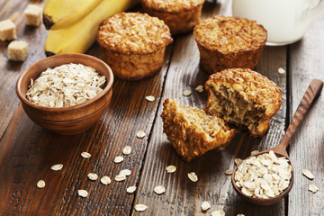 Oat muffins with banana