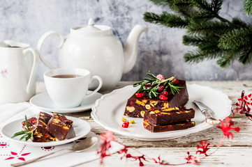 Obraz na płótnie Canvas Christmas Chocolate Mosaic Cake