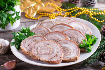 New Year's table.Servicing New Year's table