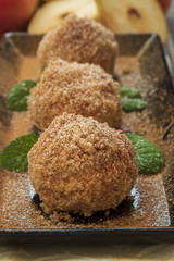 topfenknödel, Birnenfülle, Äpfelfülle