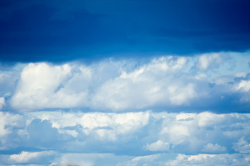 Obraz premium Beautiful clouds with blue sky background. Nature, weather and sun