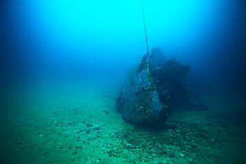 shipwreck, diving on a sunken ship, underwater landscape