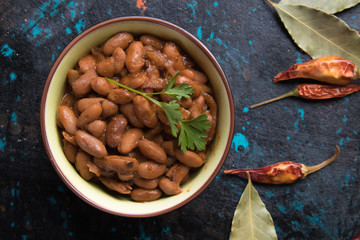Cooked white beans