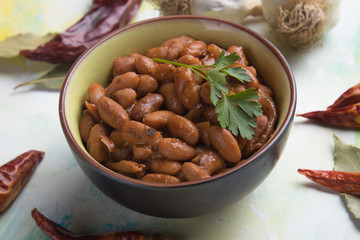 Cooked white beans