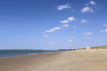 Fototapeta na wymiar Beach on the Atlantic coast of France