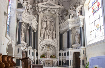 Saumur. Chapelle à l'intérieur de l'église Notre-Dame des Ardilliers.  Maine et Loire. Pays de Loire