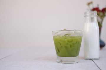 Iced green tea with milk