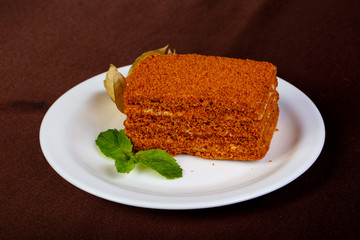 Sponge cake with cream
