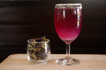 butterfly pea tea with lemon