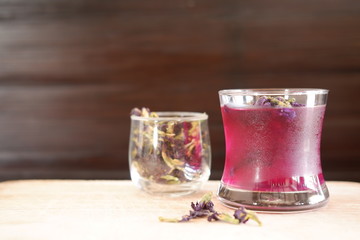 butterfly pea tea with lemon