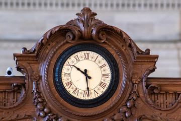horloge en bois
