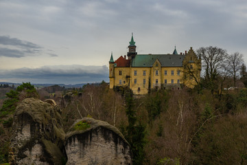 Fototapeta na wymiar Castle Hruba Skala in Bohemian Paradise