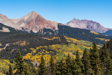 Naklejka premium The San Juan Mountains - Beautiful and Colorful Colorado Rocky Mountain Autumn Scenery