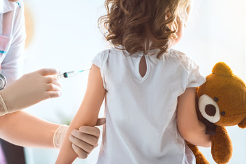 vaccination to child