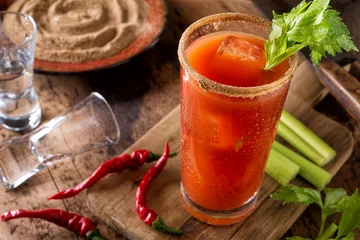 Gordijnen Bloedige Caesar-cocktail © fudio