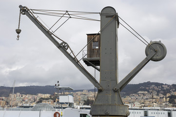 image of an old crane photographed at the port of Genoa