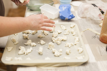 horizontal image of focaccia preparation with cheese