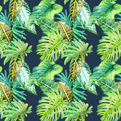 Hand drawn watercolor seamless pattern with tropical leaves 