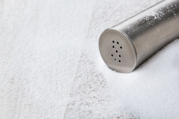 Pepper shaker and salt shaker