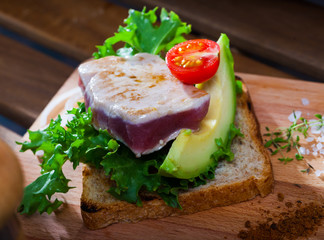 Fototapeta na wymiar Sandwich with roasted tuna