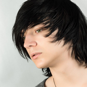 Emo Hairstyle For Boys