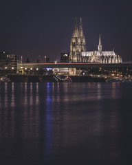 Fototapeta premium Cologne at Sunrise