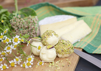 sweets with Gorgonzola cheese with white chocolate