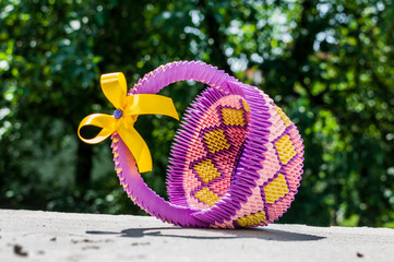 Fioletowy koszyk wielkanocny origami 3D