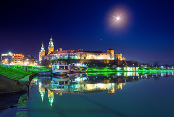 Fototapeta na wymiar Wawel castle famous landmark in Krakow Poland. 