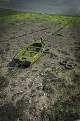 Barco velho abandonado