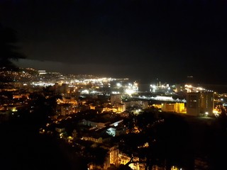 Fototapeta na wymiar Algiers at night