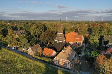 Hamburg Curslack. Kirche St. Johannis Luftaufnahme