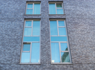 Moderne Fenster einer Fassade