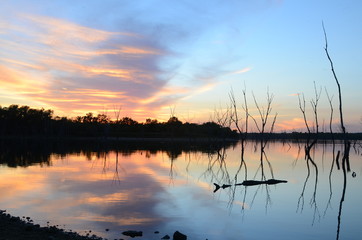 Obraz premium Colorful Lake Sunset