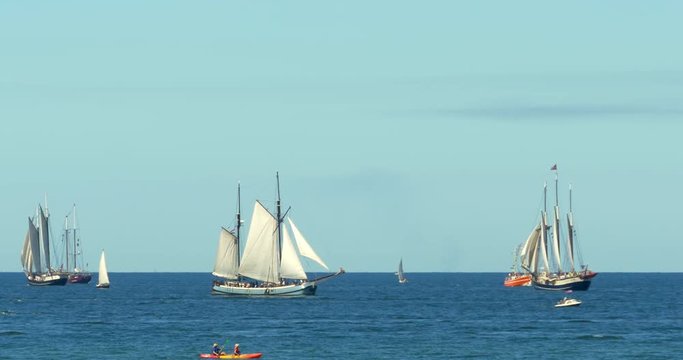 Ships at the Hansa Sail in Rostock Warnem&radic;&ordm;nde