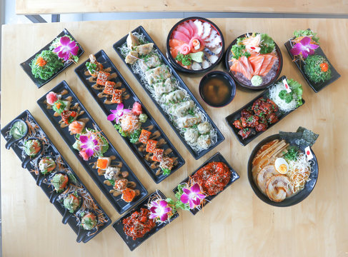 raw salmon ,roll ,maki or japanese food