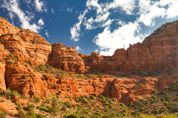 Surrounding view of a red rock wall in Sedona, Arizona (USA)