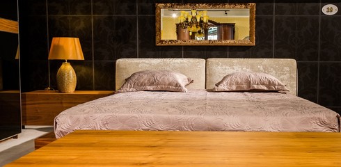 Contemporary/modern bedroom