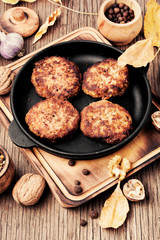 Vegetarian cutlet from walnut