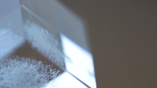 abtract 2 (an object)　美しい透明のオブジェ