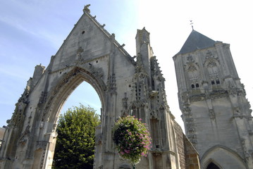 Ville de Verneuil-sur-Avre, vestiges de l'ancienne église de la ville, département de l'Eure, France