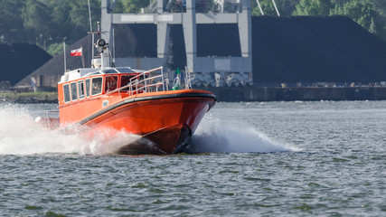 Fototapeta premium MOTORBOAT - Pilot vessel at the port of Swinoujscie
