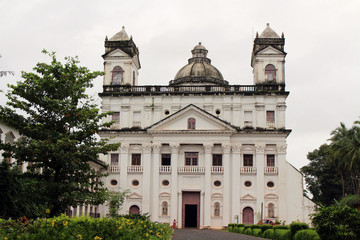 Fototapeta na wymiar The church of Divine Providence ( Saint Cajetan) of Old Goa, mimicking the St. Peter's Basilica of Rome