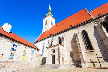 Fototapeta na wymiar St. Martin Cathedral, Bratislava