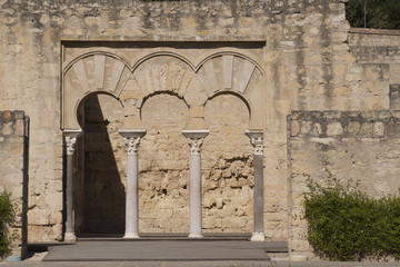 Arcos en las ruinas de la antigua ciudad de Medina Zahara.