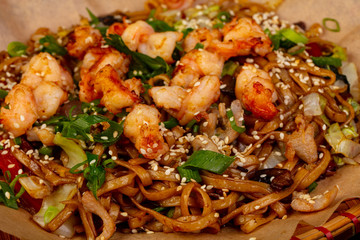 Fried noodle with prawn