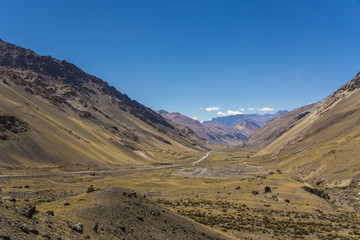 Grande vallata nelle Ande