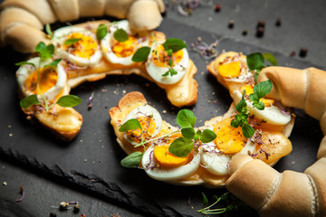 Butter croissant sandwiches