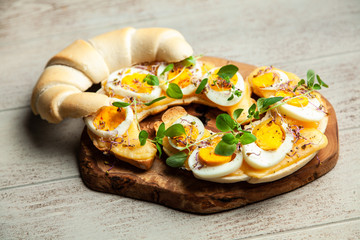 Butter croissant sandwiches