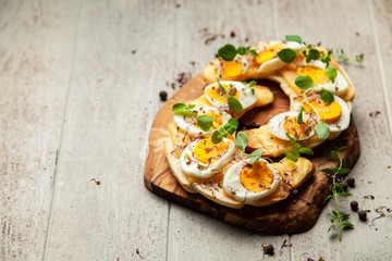 Butter croissant sandwiches